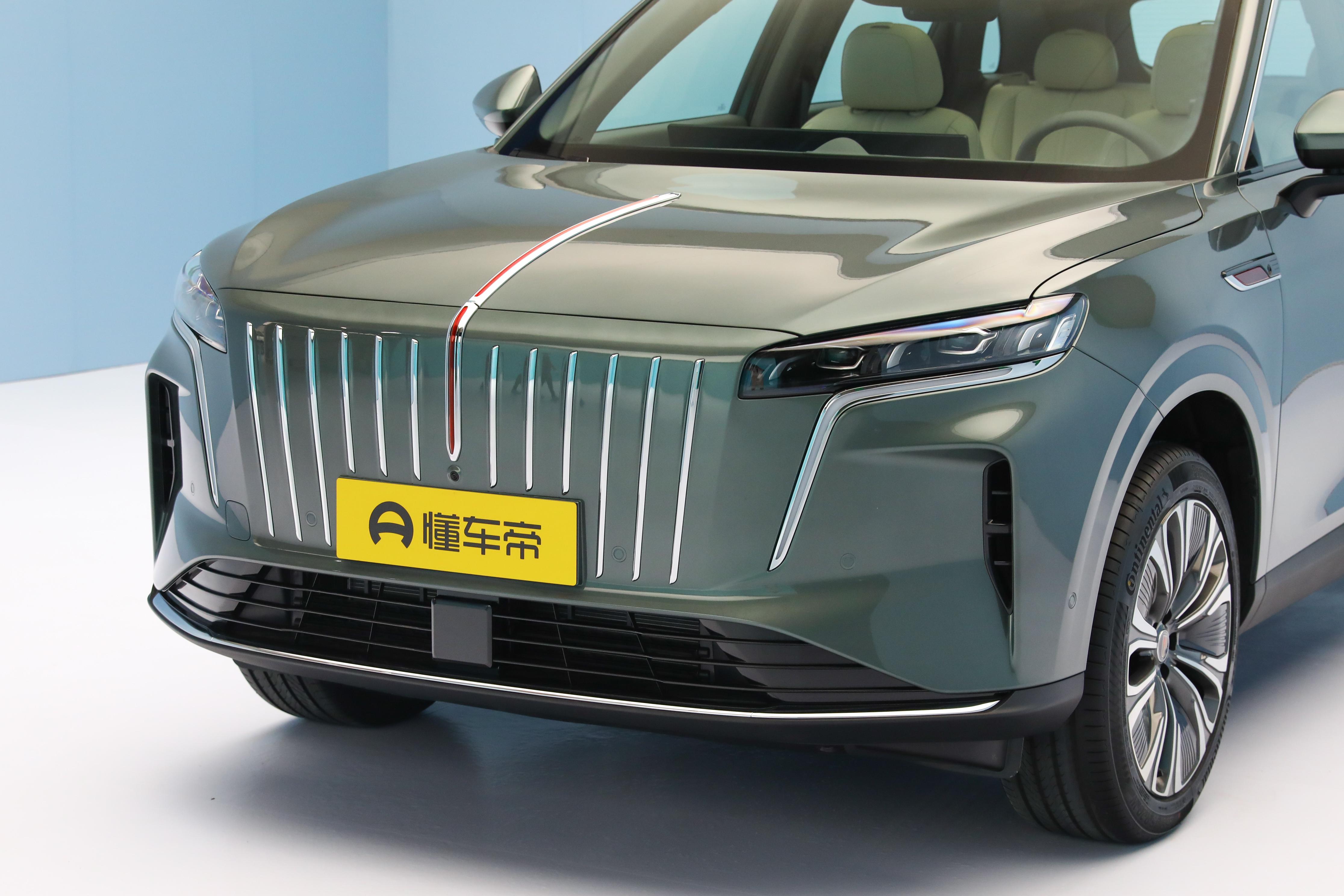 _内置冰箱的车_车载冰箱有内置电池好不好