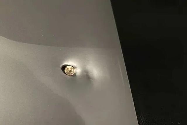 _中国商人在巴西遭持枪抢劫,笔记本电脑挡住子弹_中国商人在巴西遭持枪抢劫,笔记本电脑挡住子弹