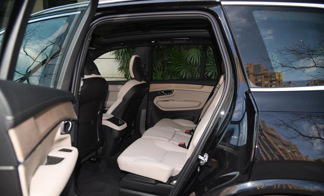 大降价都!沃尔沃XC90直降16万,知识中产也不买单,问题出在哪-有驾