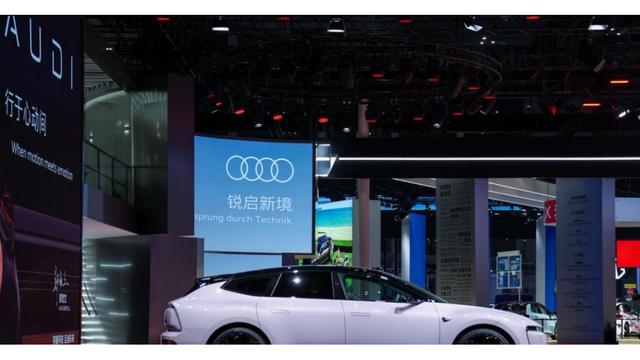 上汽悟了：与其研究怎么出牌，不如直接把桌子掀了-有驾