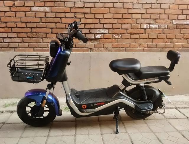 电动车换电池,选石墨烯还是锂电,有什么区别?行内人告诉你答案-有驾