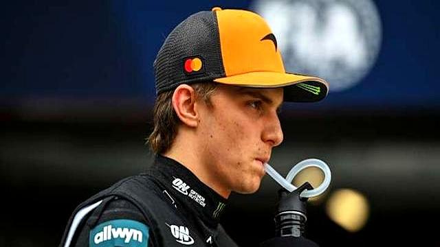 迈凯伦赛前信心十足，新加坡排位赛遇挫，梅赛德斯红牛实现逆袭-有驾