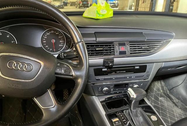 我一直以为A6L这车这辈子都跟帅字无缘了结果新一代实车图一出居然变帅了还能满足商务家用的各种需求