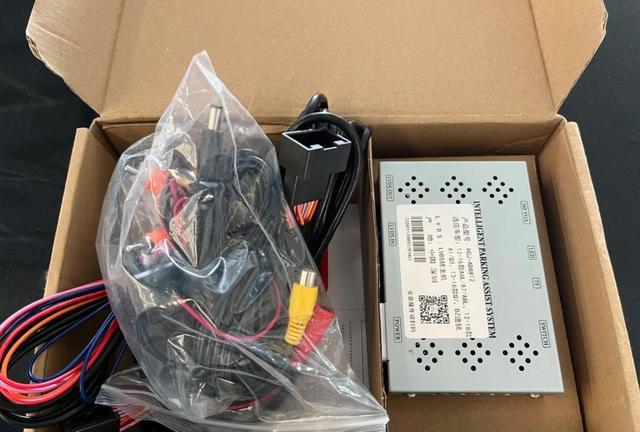 我一直以为A6L这车这辈子都跟帅字无缘了结果新一代实车图一出居然变帅了还能满足商务家用的各种需求-有驾