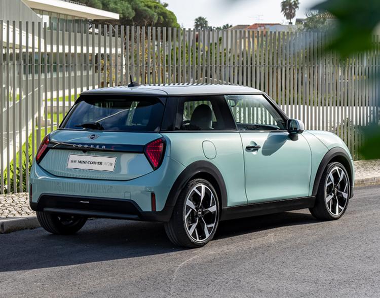 宝马官降价格对比表_宝马涨价_