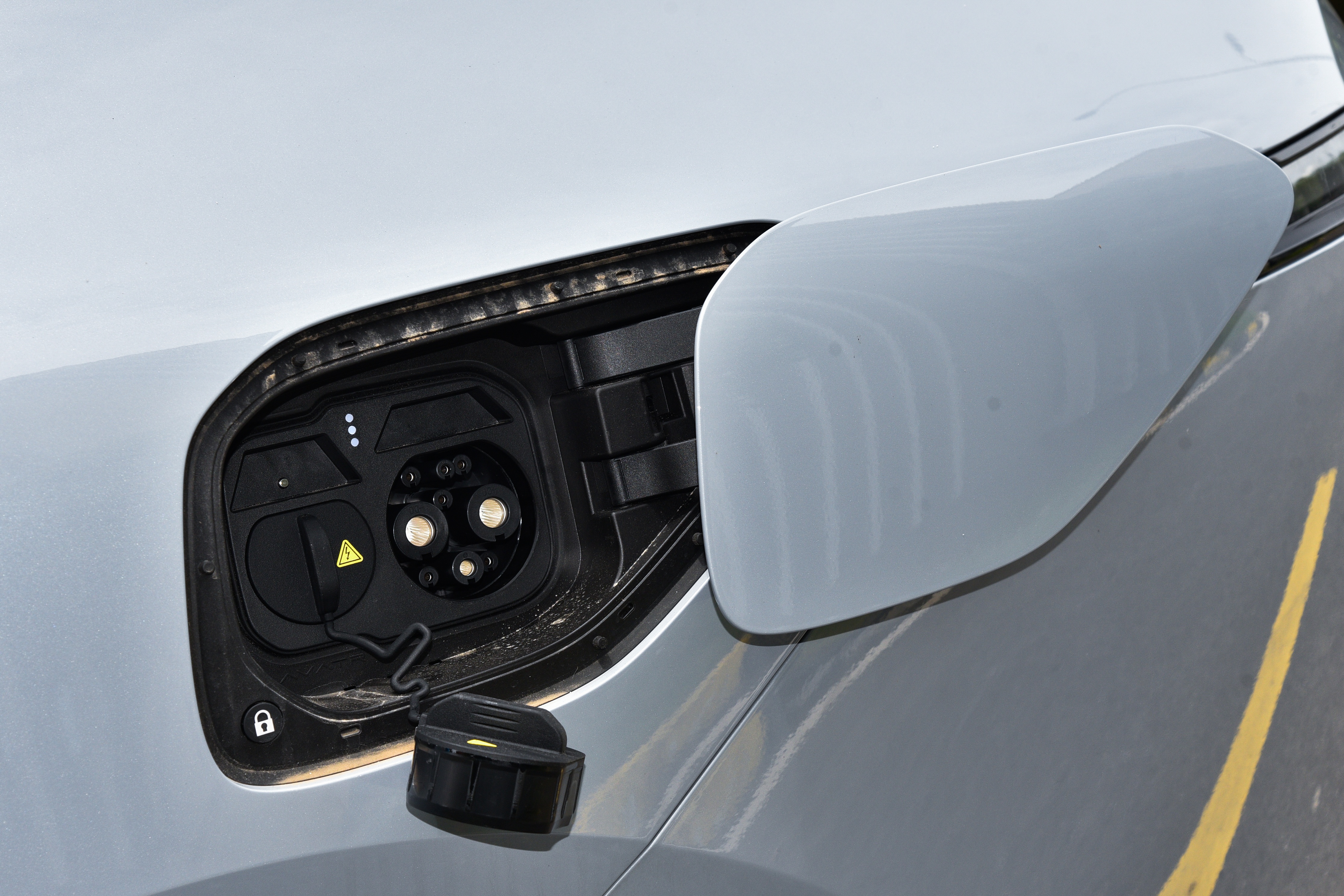 _华为电池汽车_华为电动汽车电池技术参数