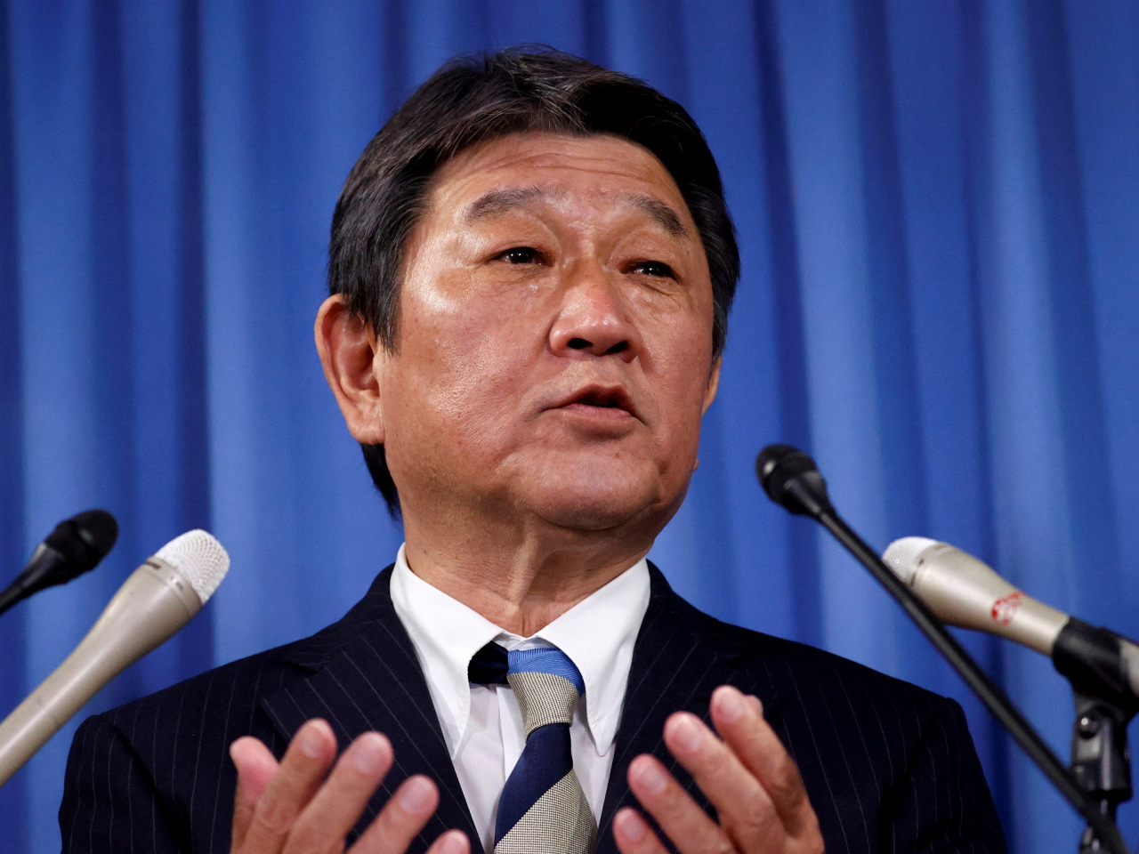 日本自民党总裁五强争霸,谁会是最后赢家?__日本自民党总裁五强争霸,谁会是最后赢家?