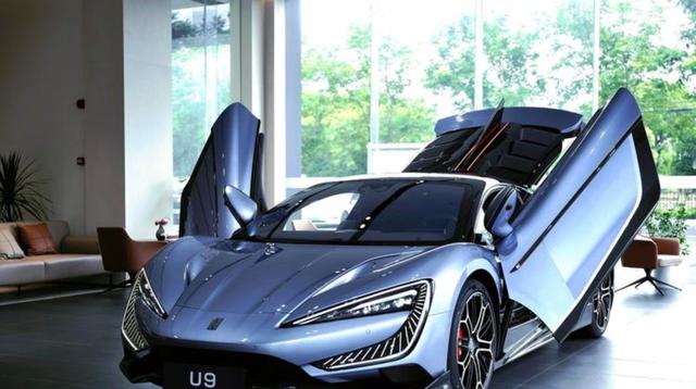 2025年前九个月比亚迪仰望国内销量约2000辆,U8贡献最大上半年已售759辆,U7自6月交付后销量稳步增长-有驾