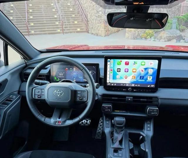 丰田RAV4GR运动版:高颜值与性能能否撼动家用SUV市场?-有驾