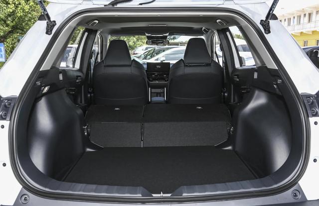 丰田展现真正降价实力,2.0L引擎搭配6气囊,油耗仅5L,价格从15万直降至8万,近乎半价-有驾