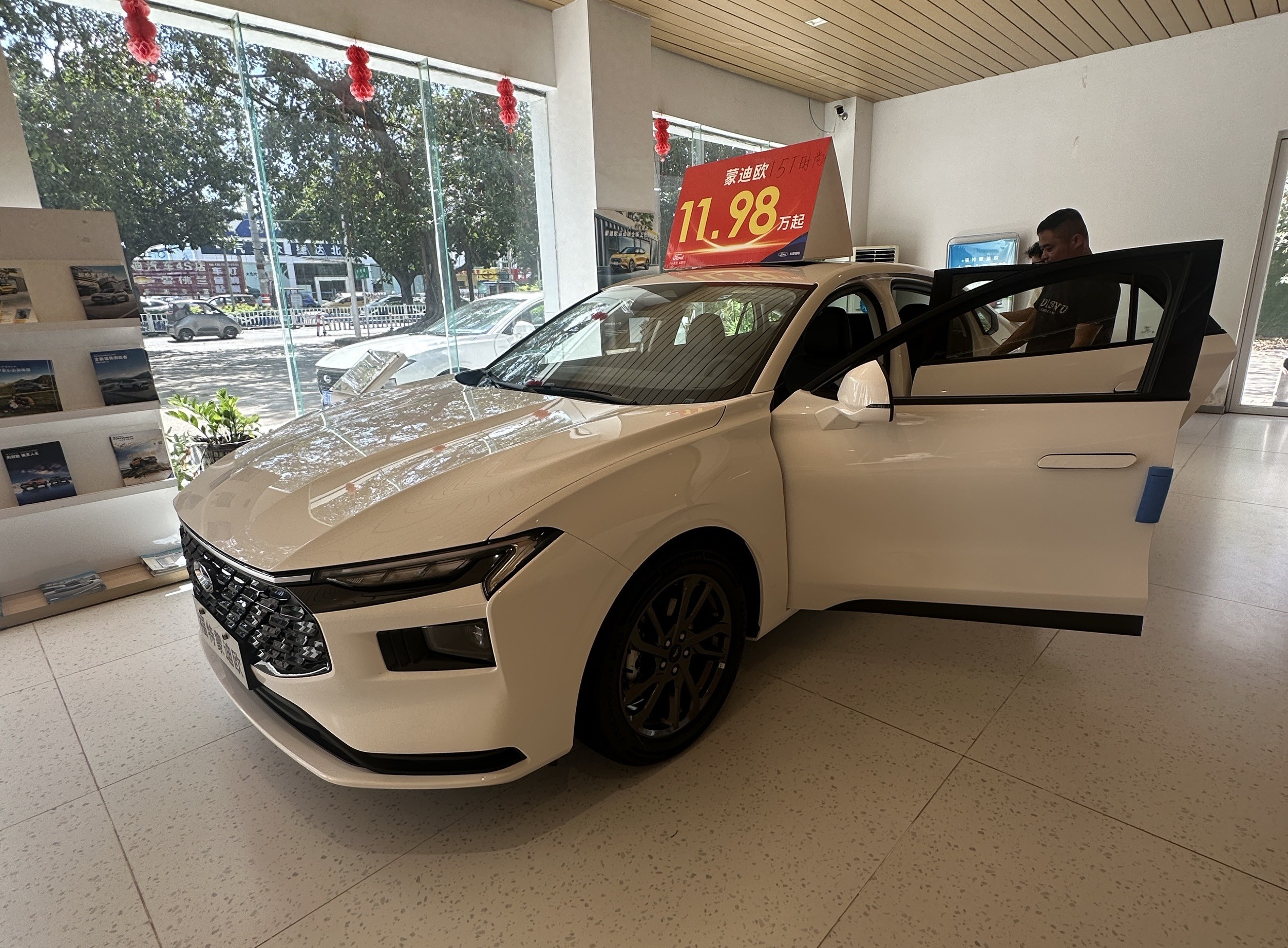 我买了5辆车后才明白：普通家庭买车必须看品牌，避免踩坑吃亏