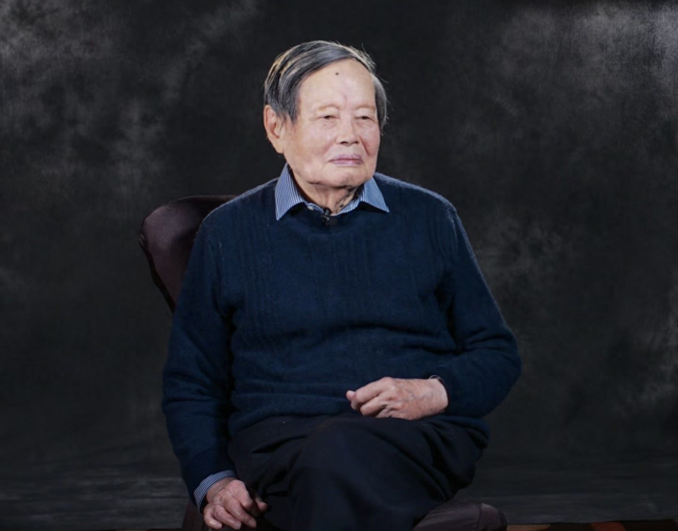 潘建伟、施一公、卢煜明等悼念杨振宁：关心青年学者，支持跨界研究