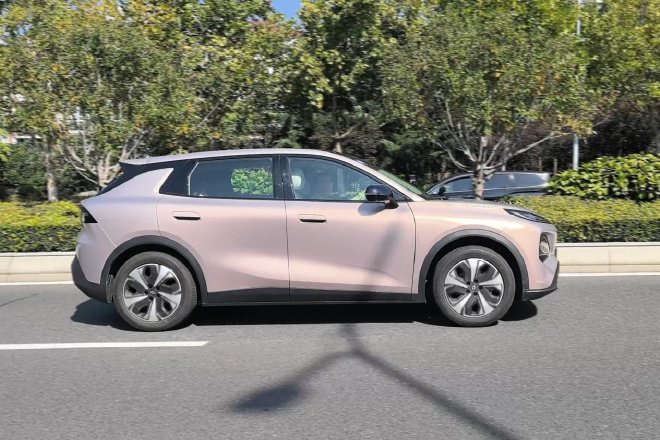 瞄准家庭消费人群 试驾长安启源全新Q05