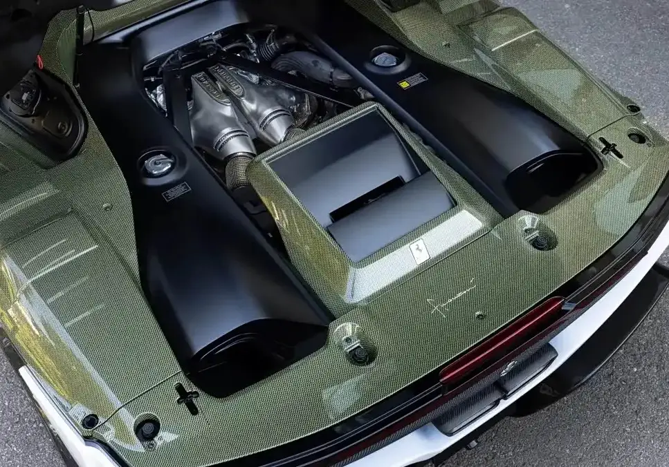 法拉利插电式混合动力_法拉利首款插混跑车发布_