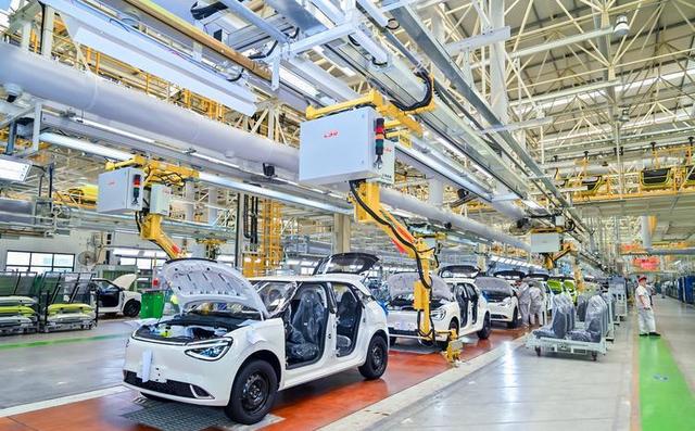 中国新能源车辆出口激增九成，中东愿多付四成争购，背后隐藏玄机-有驾