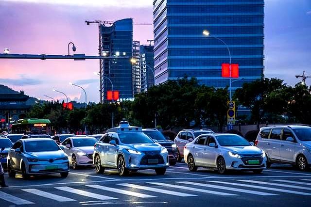 增程车换成纯电,充电方便,开起来更安静-有驾