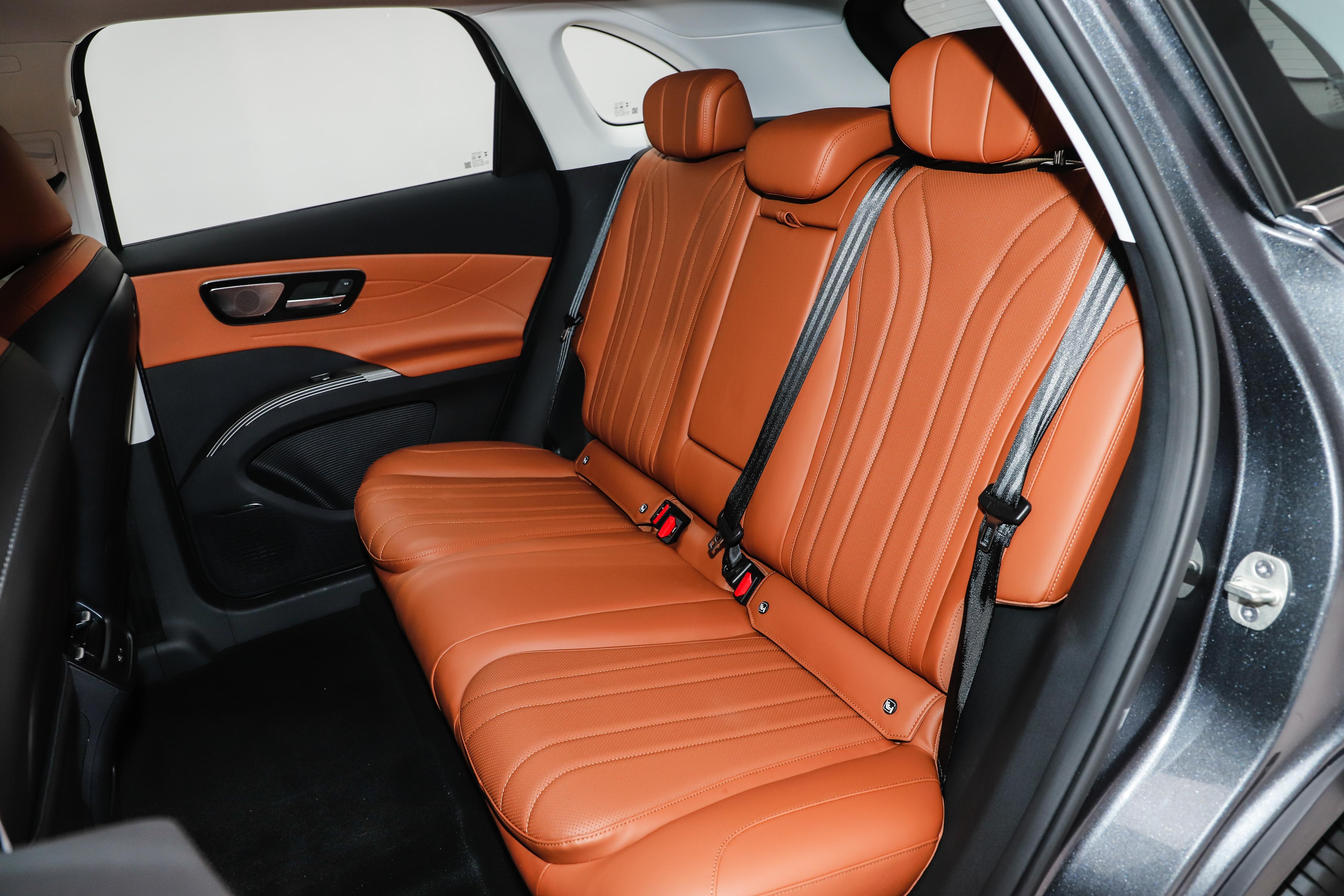 奇瑞家族前脸__奇瑞前脸和后脸一样是哪款