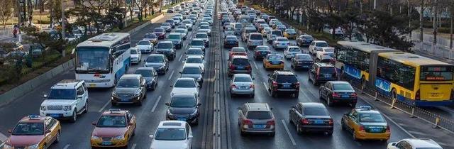 从年销20万到份额跌至13%,油混车这几年到底怎么了?-有驾