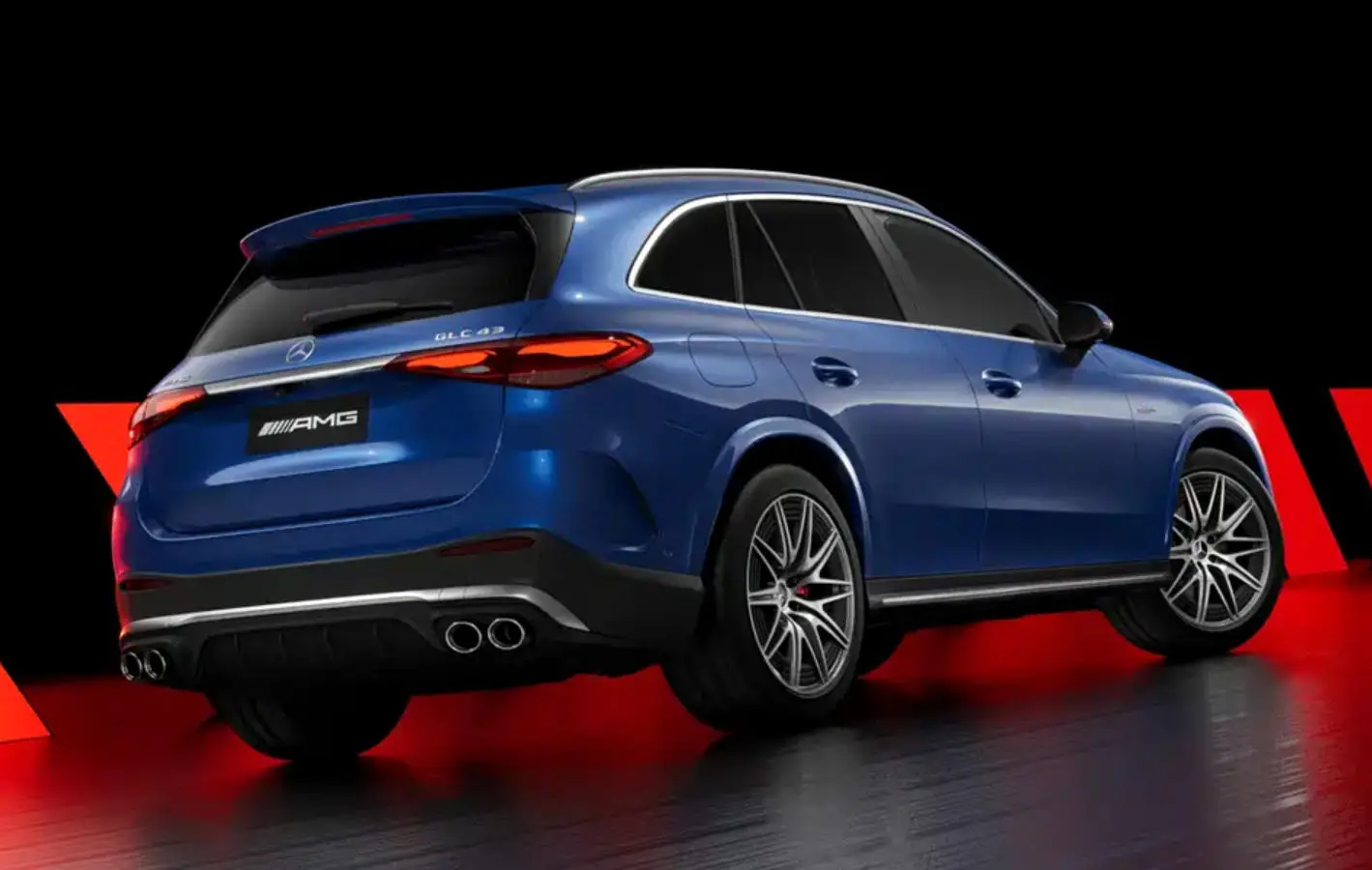 新款奔驰GLCAMG434MATIC售价58.90万元降价超7万/配置调整