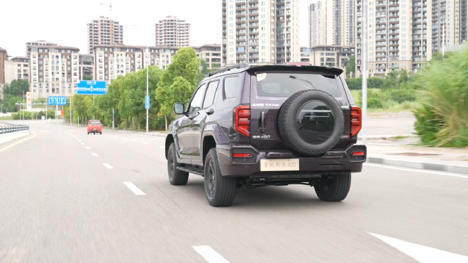 智能化及实用性大增 试驾全新坦克400 Hi4-Z