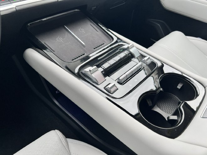 智能化及实用性大增 试驾全新坦克400 Hi4-Z