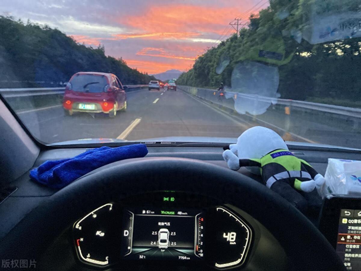 电车和油车高速对比__电车是高速省电还是低速省电