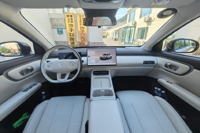 瞄准家庭消费人群 试驾长安启源全新Q05