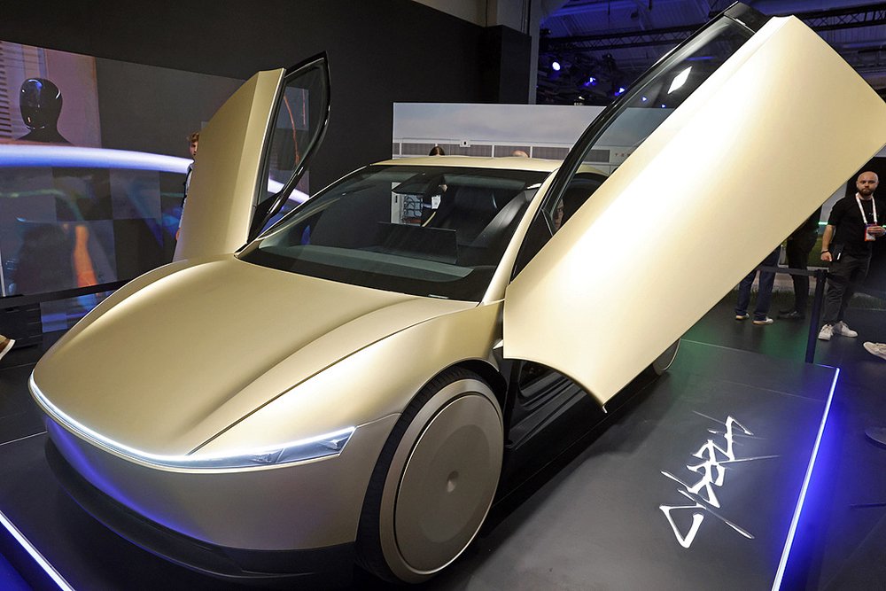 马斯克：明年一季度推第三代人形机器人，二季度Cybercab投产