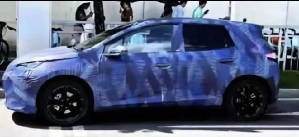 比亚迪全新海豚谍照曝光 德系味道十足