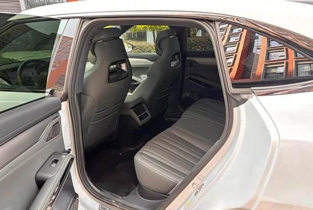 喜提宋L EV!四个月实测:一公里不到一毛钱,完胜油车,值!-有驾