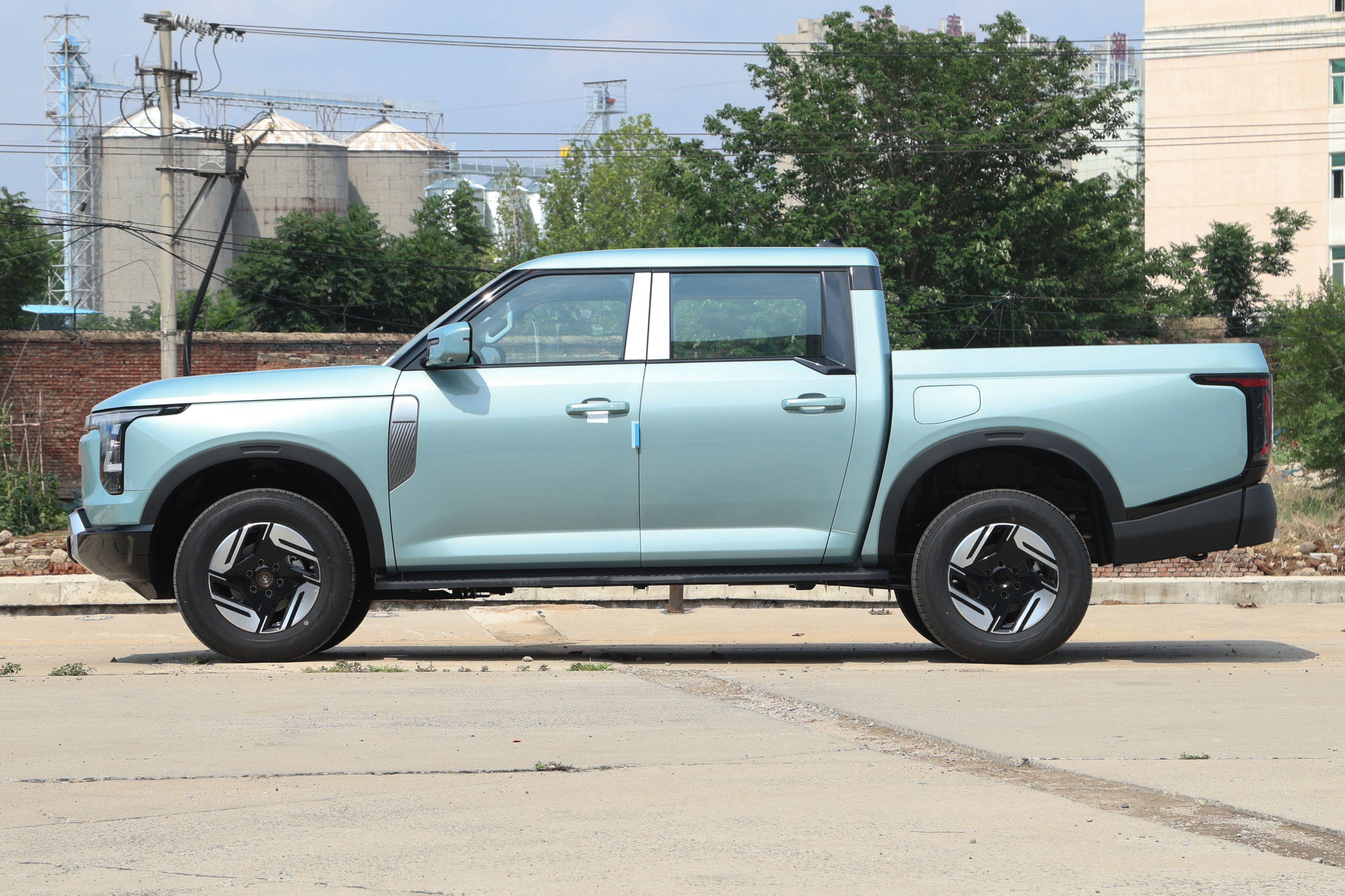 郑州日产轿车新款_郑州日产2021年新车计划_