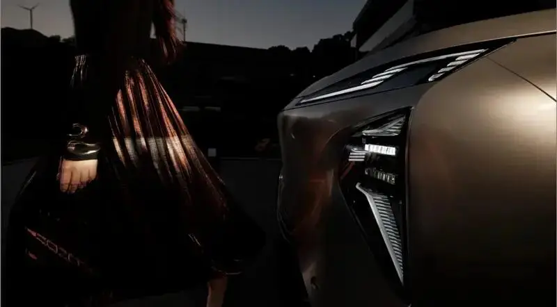 别克至境世家空间信息公布行业首创330mm超长电动滑轨__别克至境世家空间信息公布行业首创330mm超长电动滑轨