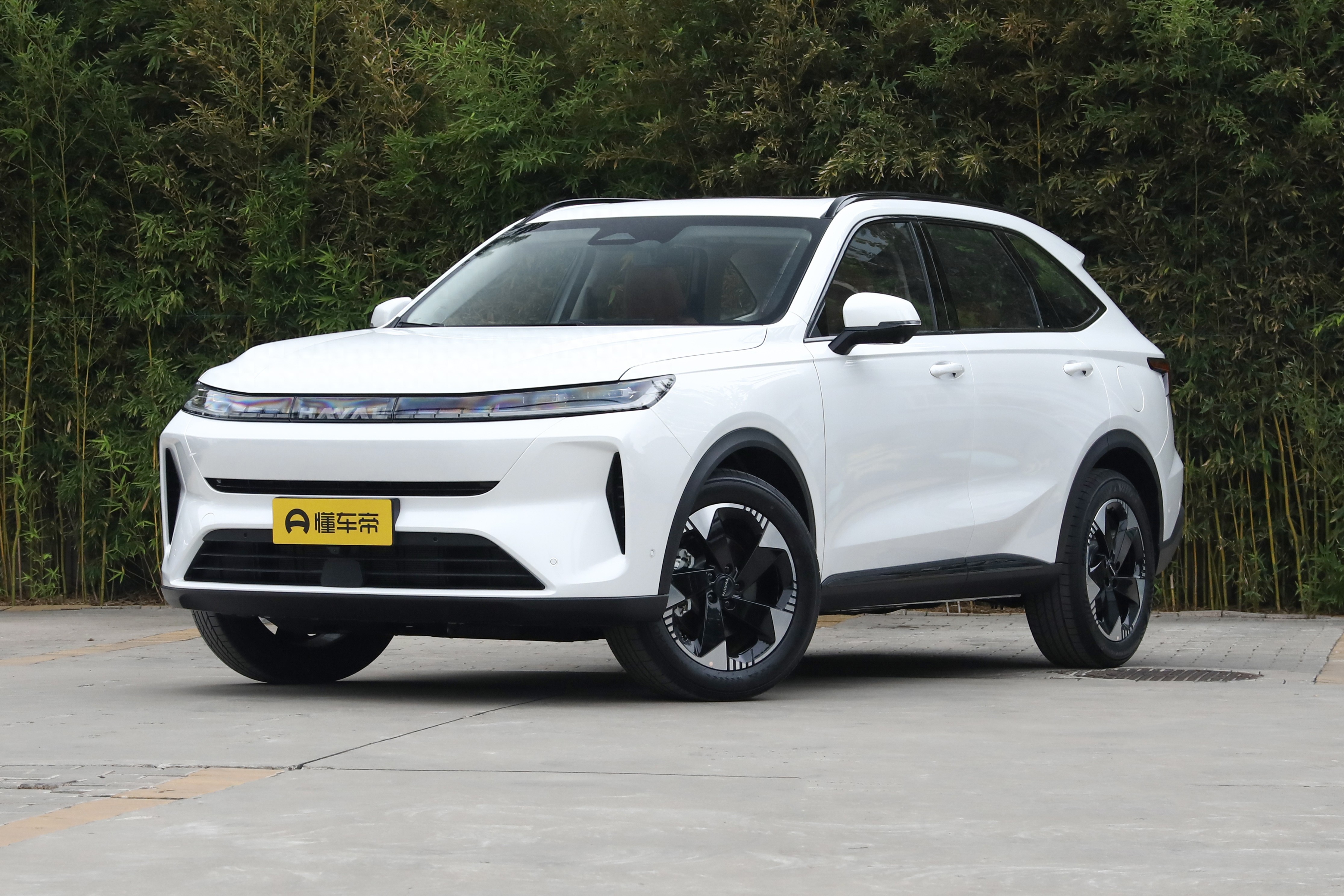 新车 | 计划11月上市/枭龙MAX燃油版/中型SUV，哈弗H6L实车亮相