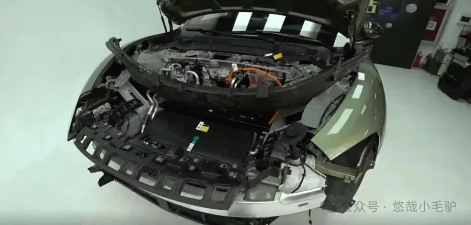日本工程师深度拆解小米汽车：颠覆性创新与稚嫩工艺的激烈碰撞！