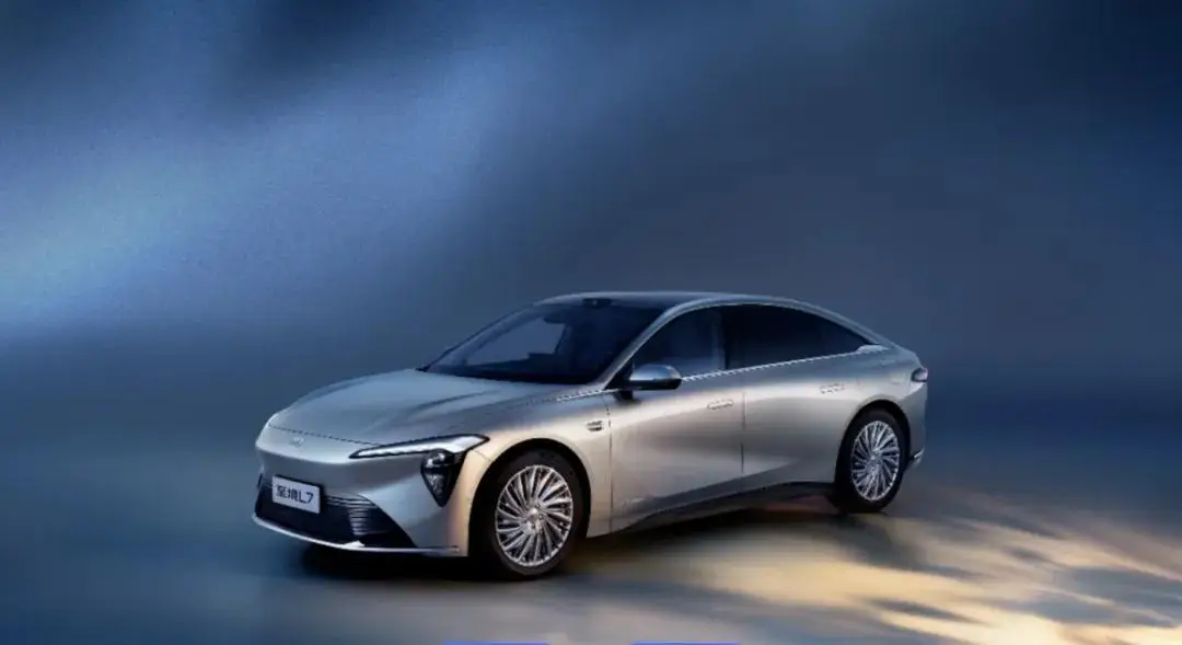 _合资车企上演“生存式进化”_合资车企上演“生存式进化”