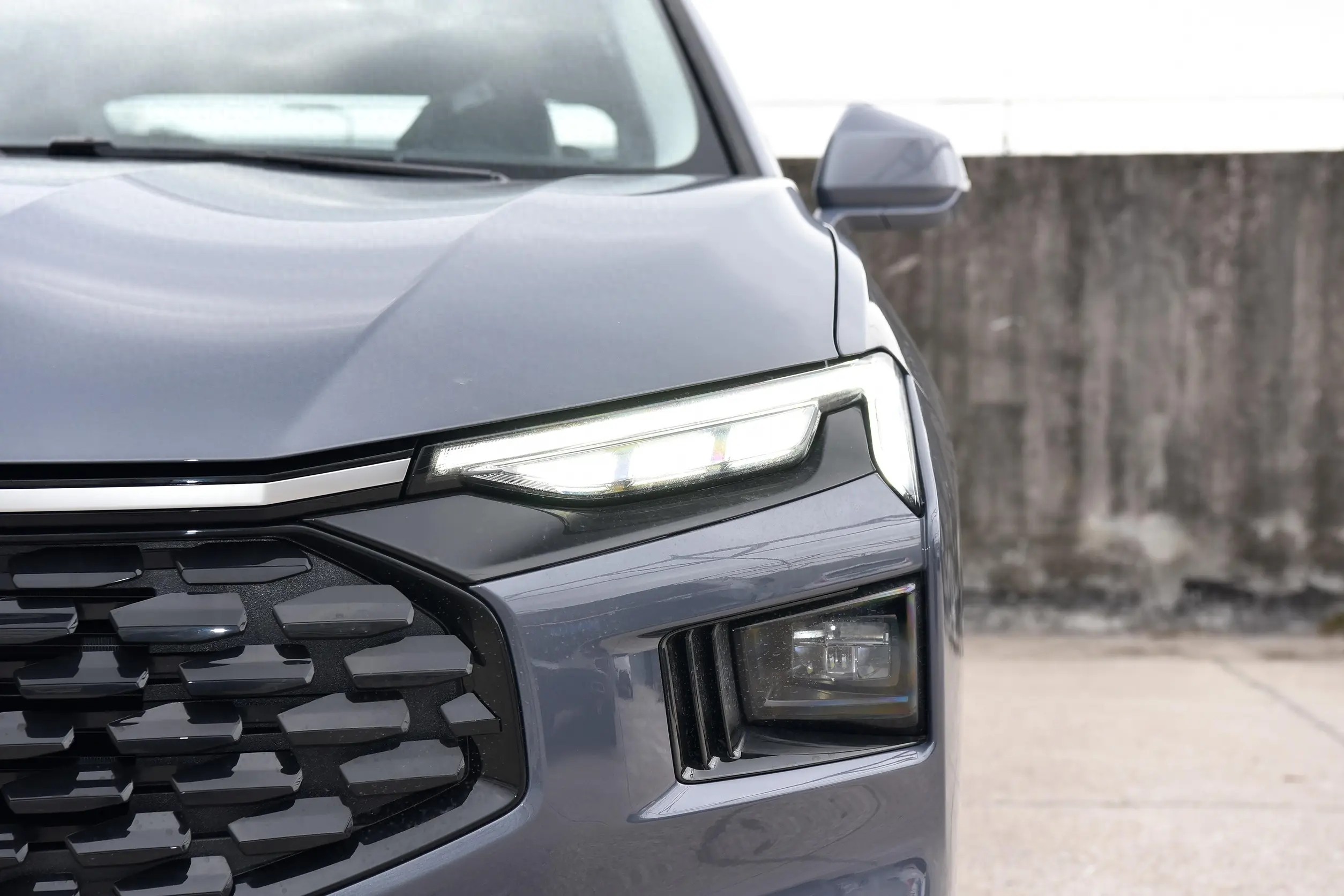 福特直接“掀桌子”！2.0T爆254马力+8AT，比迈腾漂亮，跌到14万