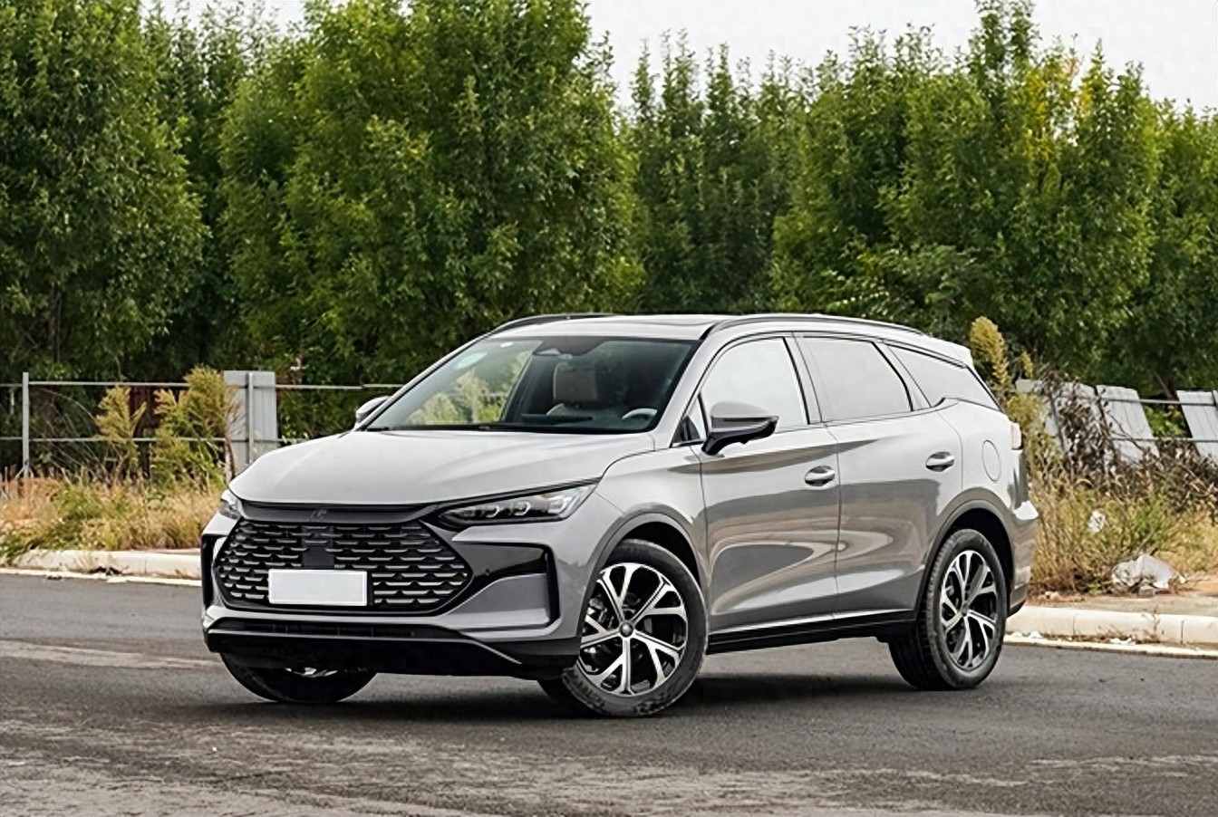 开惯了汉兰达，再试驾了朋友的唐DM-i，终于明白日系和国产的差距