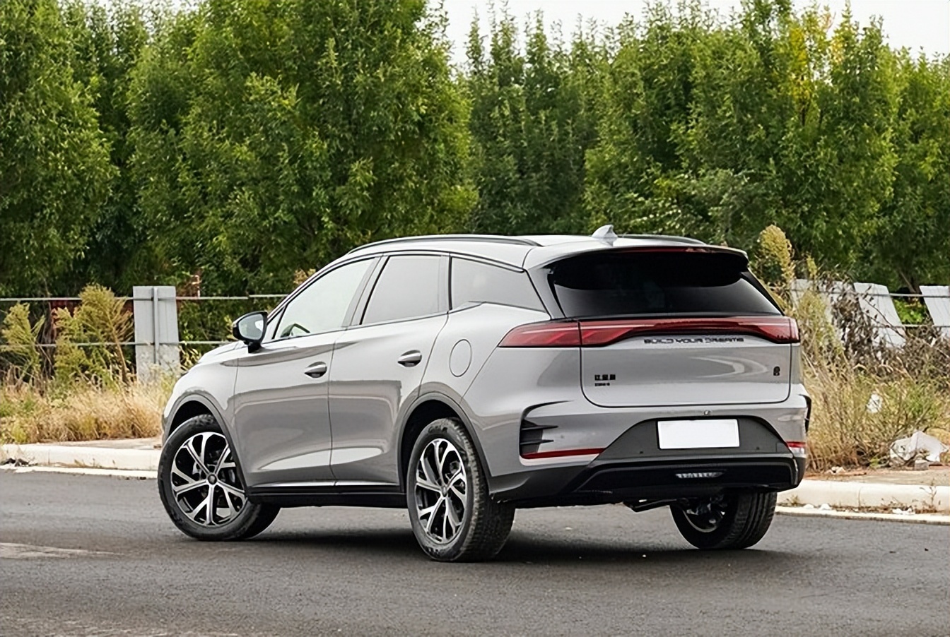 国产suv唐__唐试驾视频燃油版