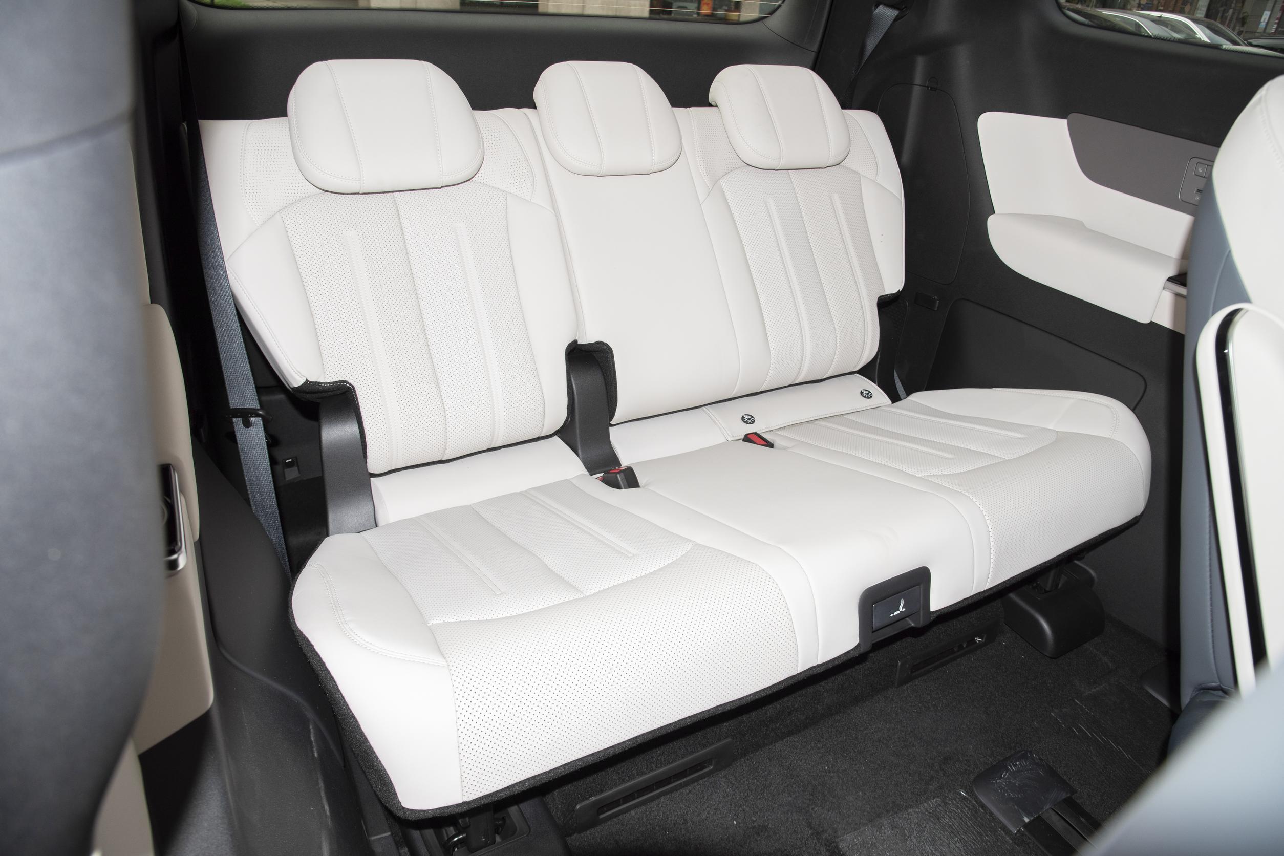 比亚迪最新款元__比亚迪元新款2021多少钱