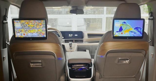 2026款福特全顺大变身！豪华MPV市场要变天？GL8们瑟瑟发抖了！-有驾