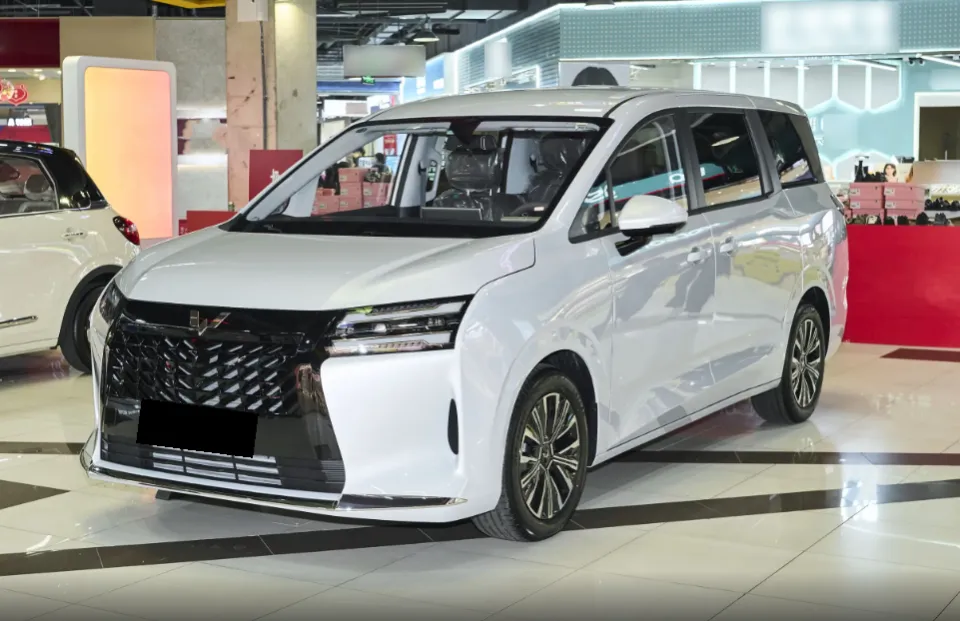 适合老百姓的家用MPV，还是五菱星光730善解人意，预售7.68万起