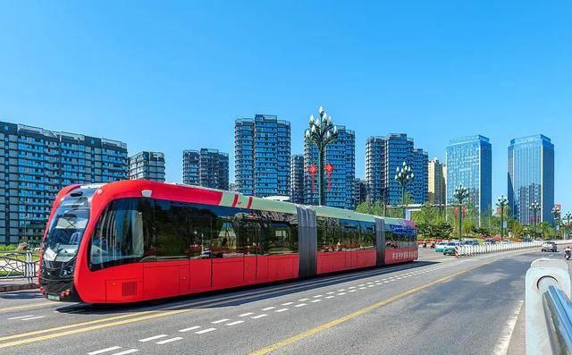 宜宾智轨电车:城市交通新体验-有驾