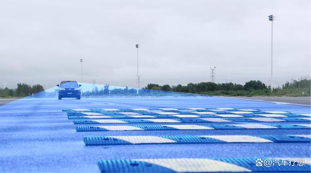 29.98万起的“价格屠夫”,腾势N8L重塑六座豪华SUV生活方式-有驾