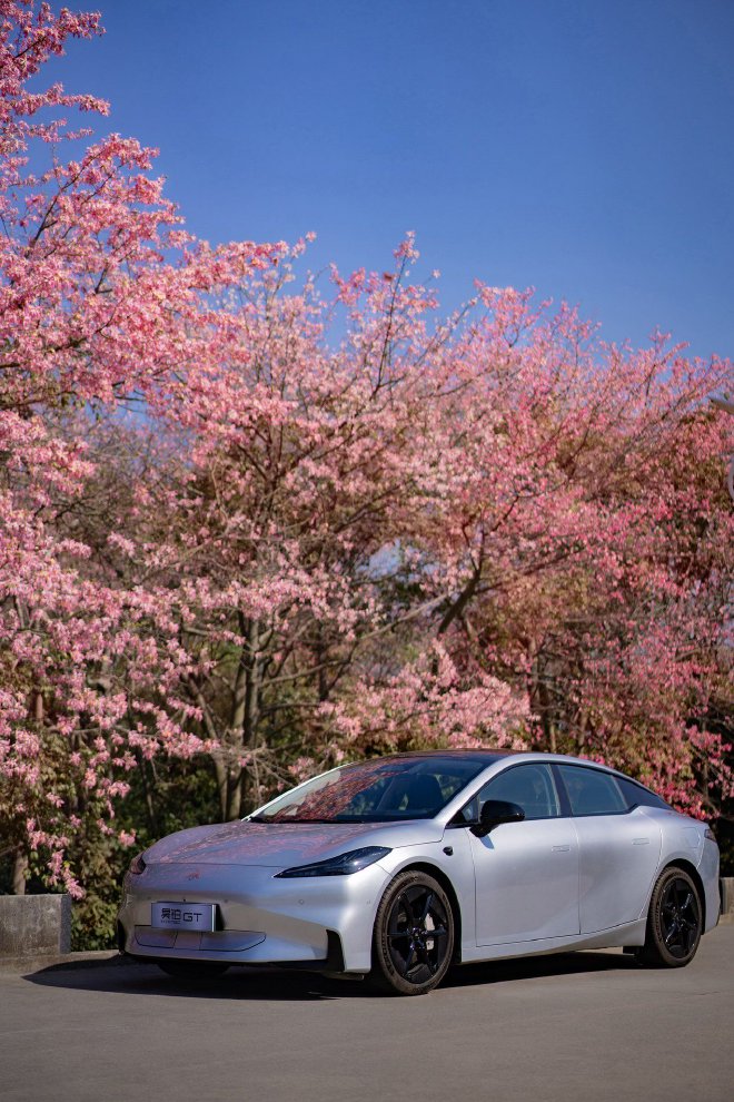 售价15.38万元起 广汽昊铂GT全新Lite版上市