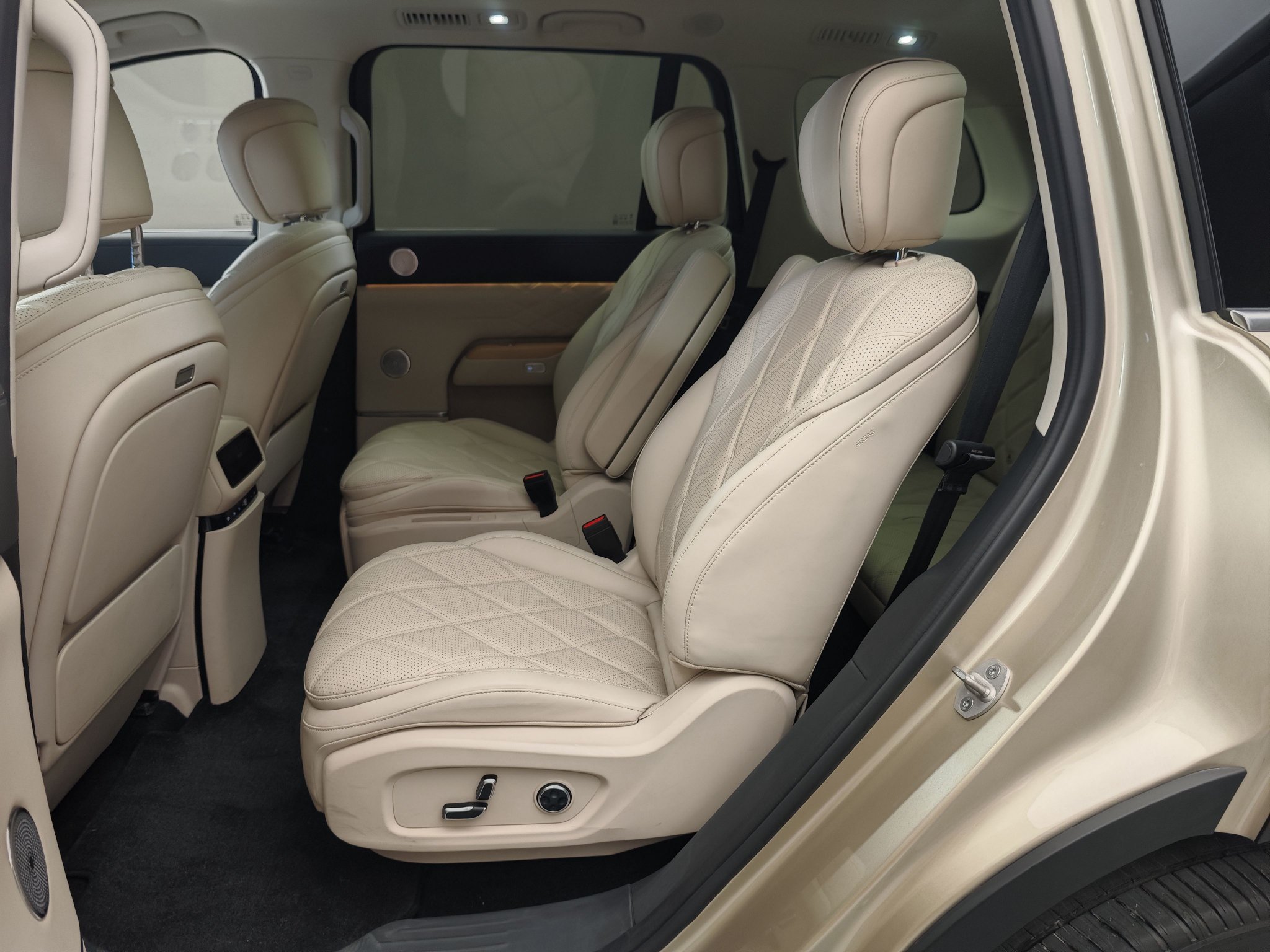 奇瑞风云T11正式上市 限时抢鲜价17.99-23.99万元