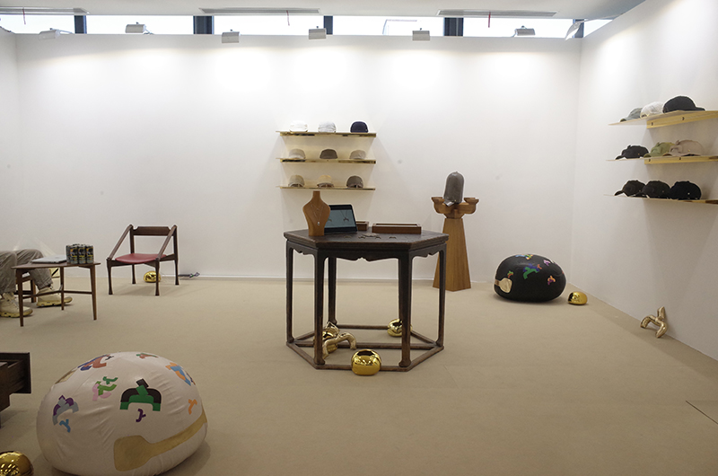 上海时装周MODE展上的宀展位   摄影记者/张健