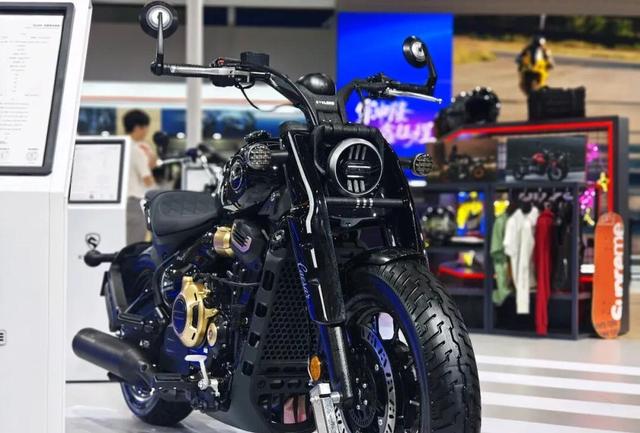 宗申隆鑫强强联手！2025摩博会揭秘智能化摩托车如何颠覆你的骑行体验？-有驾