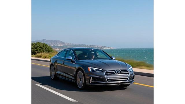 奥迪A5烧机油，开进维修间，科学养护能解决-有驾