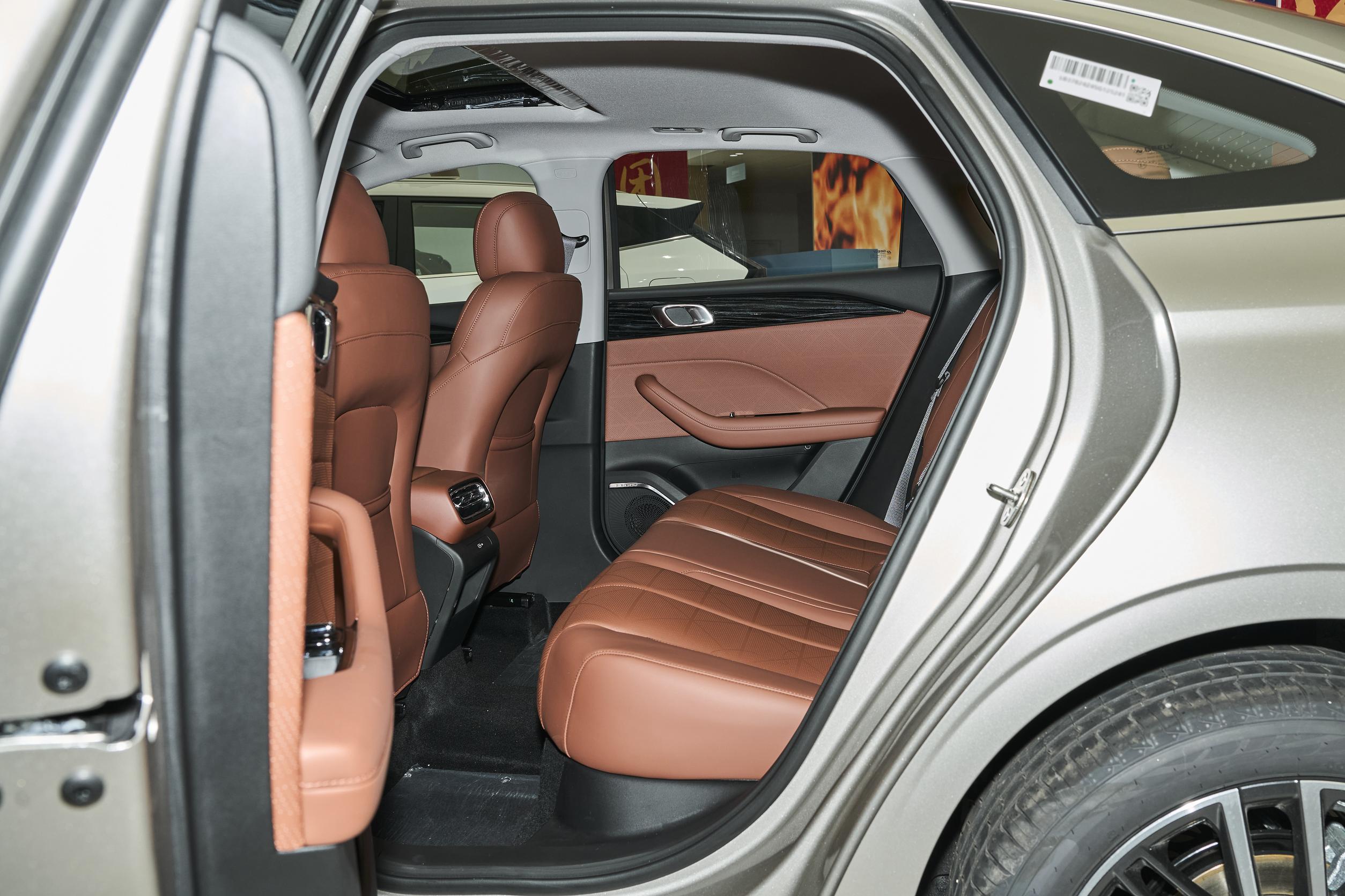 吉利轴距2800的车_吉利新款_