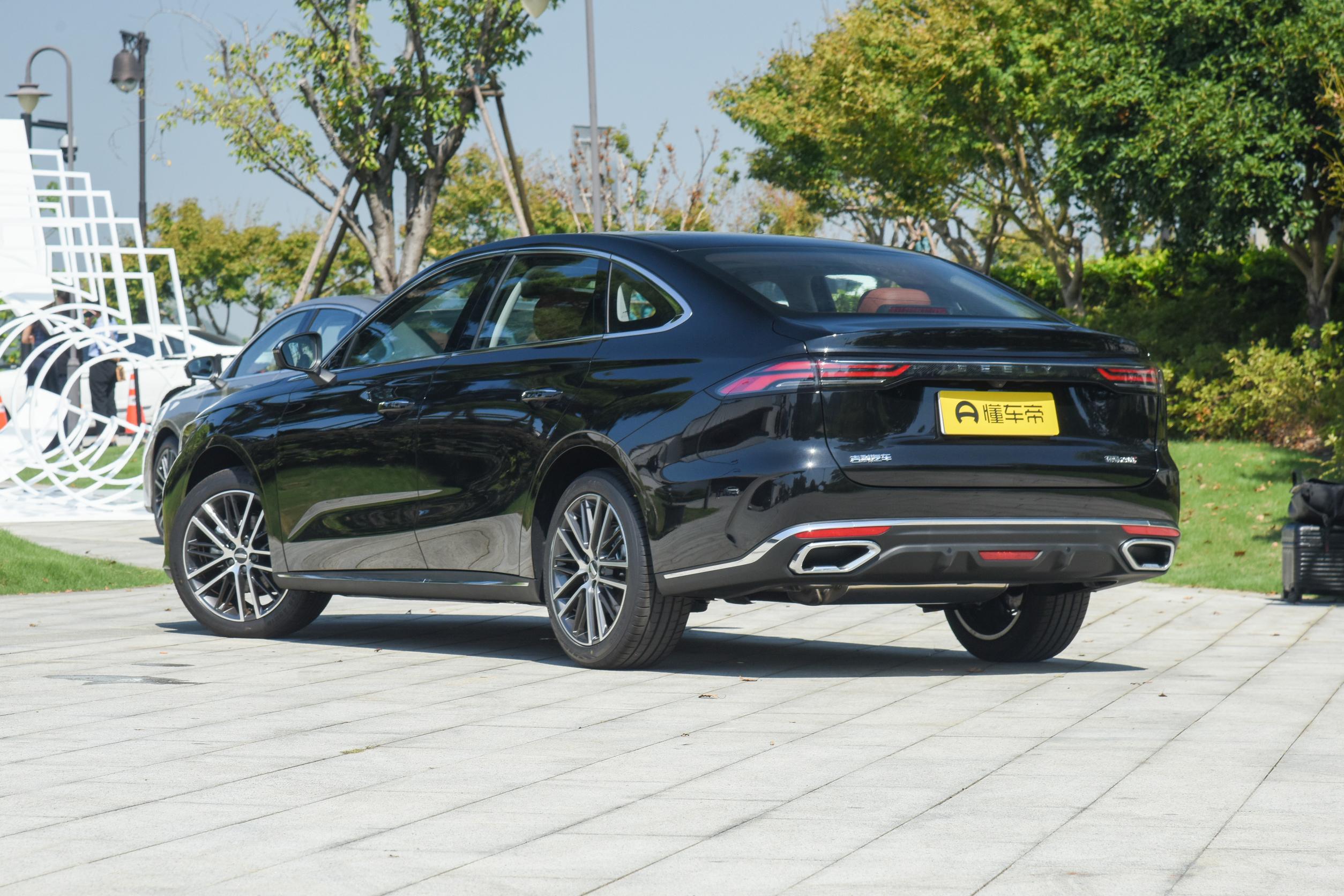 吉利新款_吉利轴距2800的车_